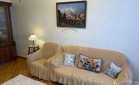 Аренда 3-комн квартиры на вторичном рынке Ялтинская улица,  д. 2