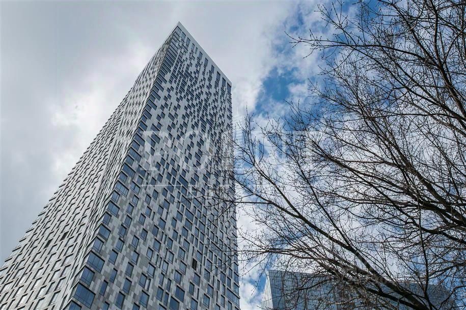 Продажа 4-комн квартиры на вторичном рынке Мосфильмовская улица, 8