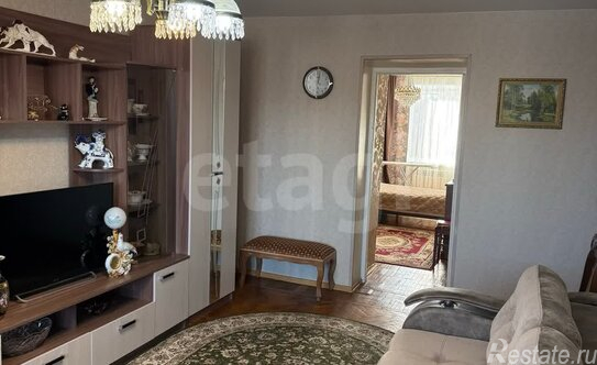 Продажа 3-комн квартиры на вторичном рынке Ломоносов г, Швейцарская ул,  д. 16 к1