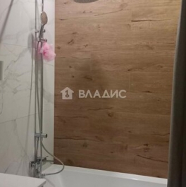 Продажа 3-комн квартиры на вторичном рынке Обуховской обороны пр-кт,  д. 70,  к. 3