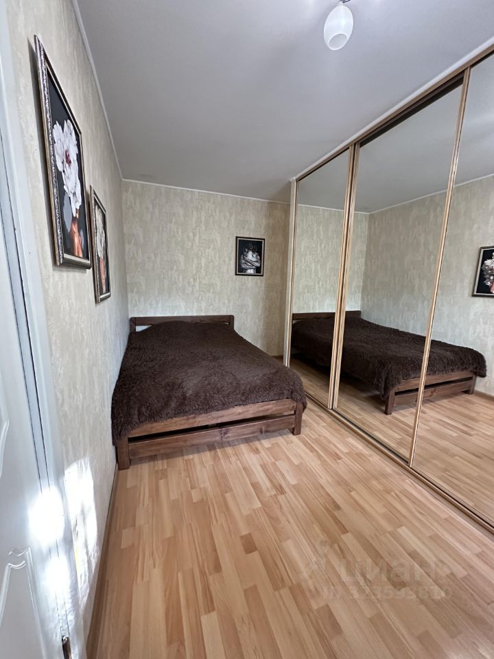 Аренда 3-комн квартиры на вторичном рынке улица Кашенкин Луг,  д. 3