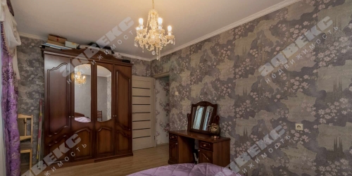 3-комн квартира Бугры пос., Клубный пер., 5