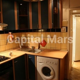 Аренда 2-комн квартиры на вторичном рынке Смоленский 1-й пер,  д. 24