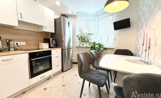 Продажа 2-комн квартиры на вторичном рынке проезд Шокальского