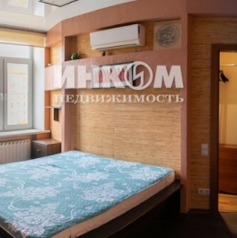 Продажа 2-комн квартиры на вторичном рынке Зубарев переулок