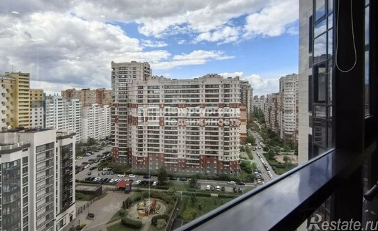 Продажа 1-комн квартиры на вторичном рынке Космонавтов пр-кт,  д. 63,  к. 1