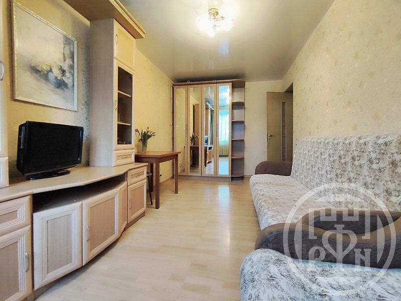 Продажа 2-комн квартиры на вторичном рынке Кировск, Пионерская улица, 1