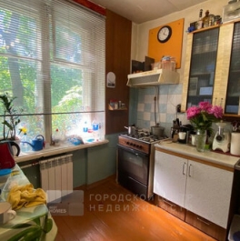 Продажа 2-комн квартиры на вторичном рынке улица Уткина,  д. 41А