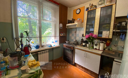 Продажа 2-комн квартиры на вторичном рынке улица Уткина,  д. 41А