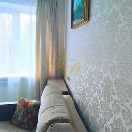 Продажа 3-комн квартиры на вторичном рынке Клин г, Ленинградская ул,  д. 17