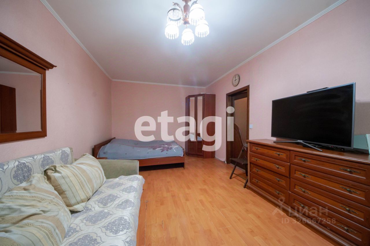 Продажа 1-комн квартиры на вторичном рынке Наличная улица, 40К4