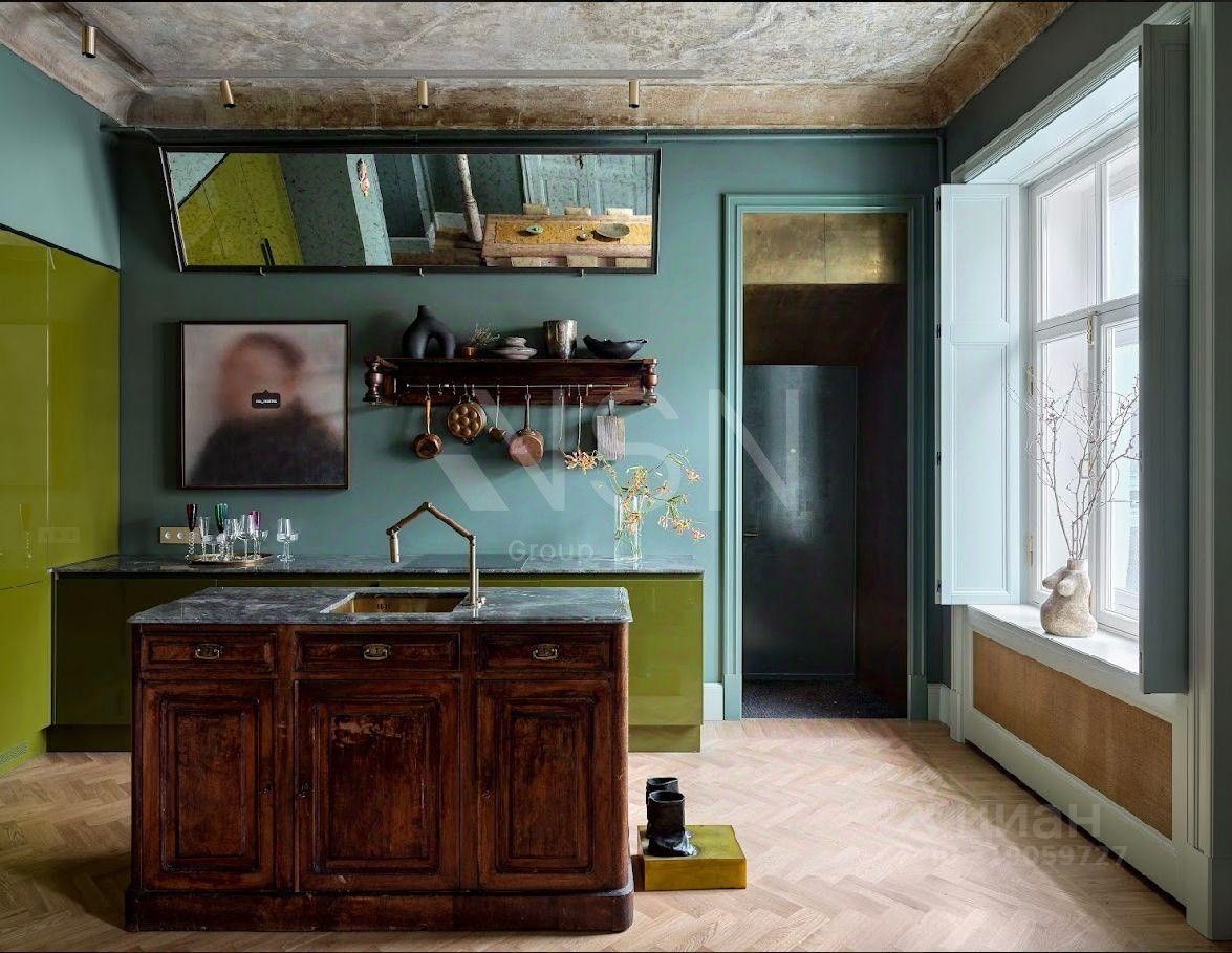 Продажа 3-комн квартиры на вторичном рынке Рождественский бульвар, 10/7С1