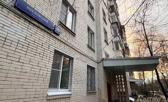 Продажа 3-комн квартиры на вторичном рынке Хохловский переулок,  д. 10 с7