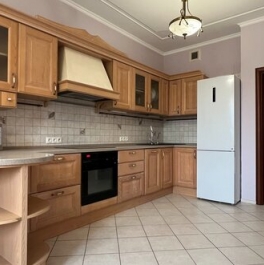 Продажа 3-комн квартиры на вторичном рынке улица Кутузова,  д. 11 к2