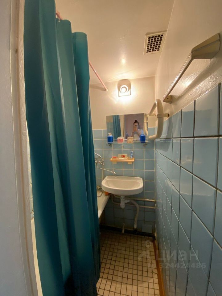 Продажа 2-комн квартиры на вторичном рынке Саянская улица, 11К2