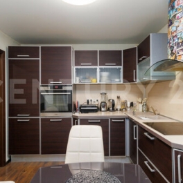 Продажа 3-комн квартиры на вторичном рынке Пушкинская улица,  д. 50