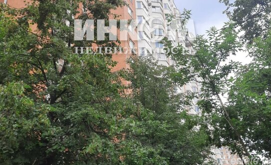 Продажа 3-комн квартиры на вторичном рынке Симферопольский б-р,  д. 19 к1