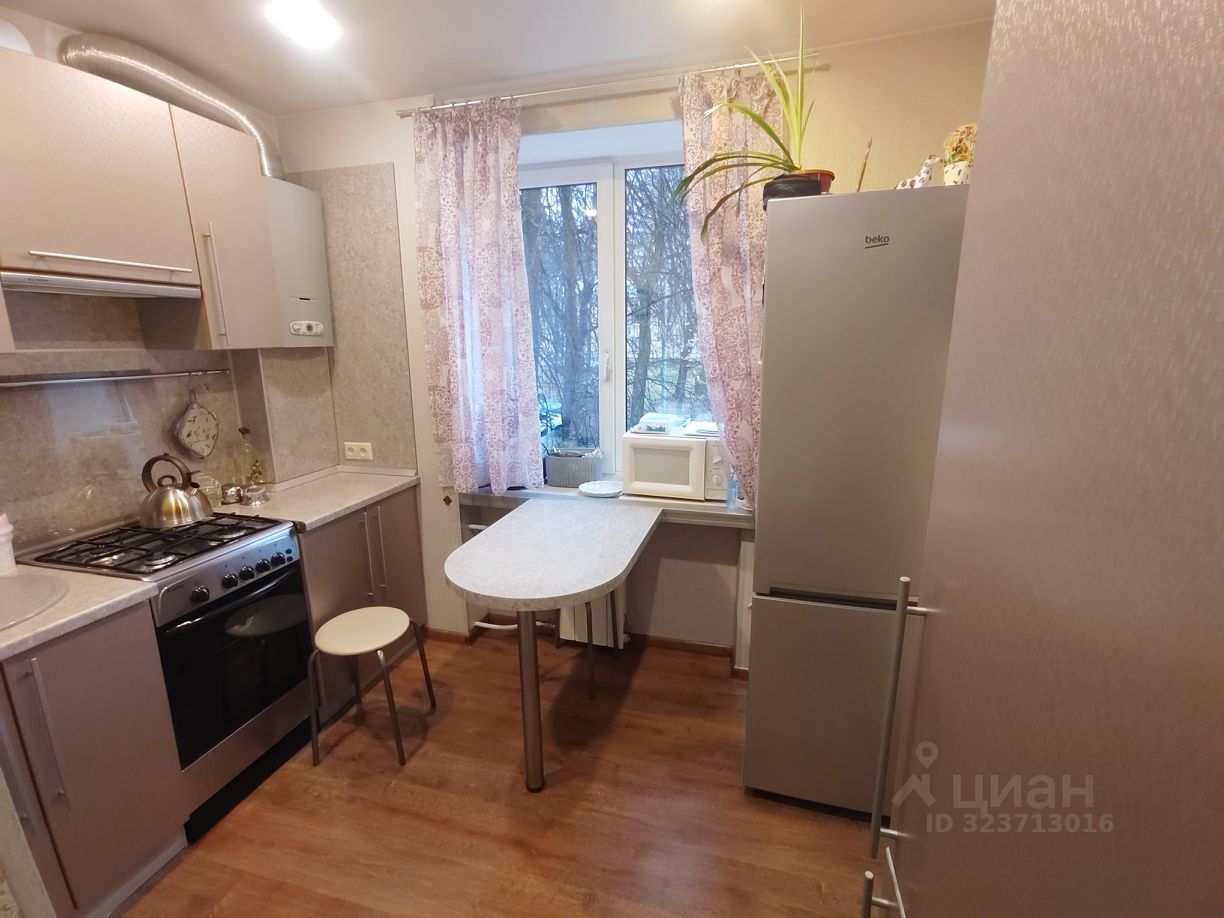 Продажа 2-комн квартиры на вторичном рынке Гданьская улица, 14Б