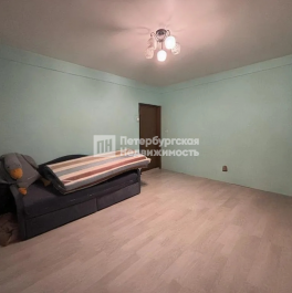 Продажа 2-комн квартиры на вторичном рынке Лесной пр-кт,  д. 1