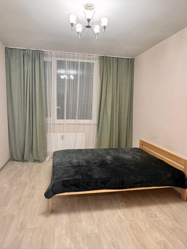 Аренда 1-комн квартиры на вторичном рынке Нижне-Каменская улица, 26