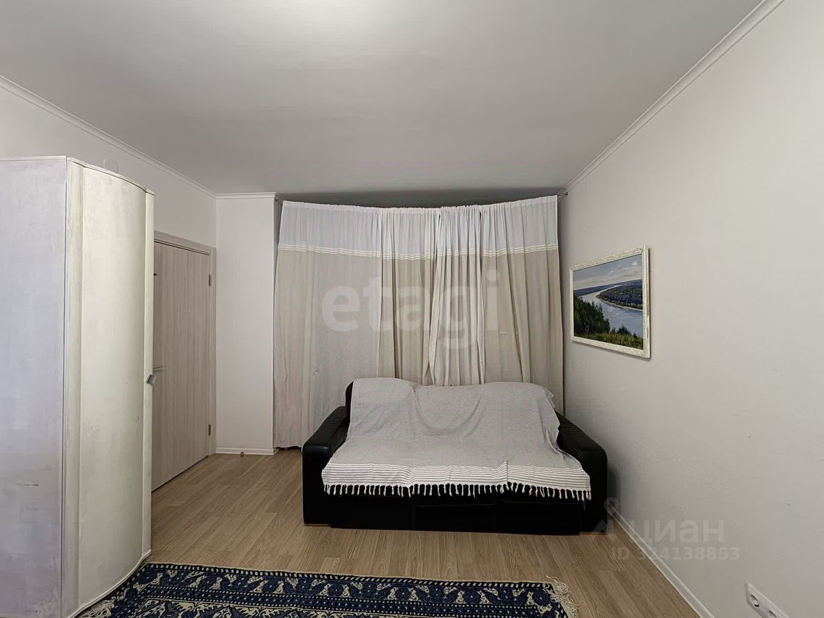 Продажа 1-комн квартиры на вторичном рынке улица Михайлова, 30Ак1