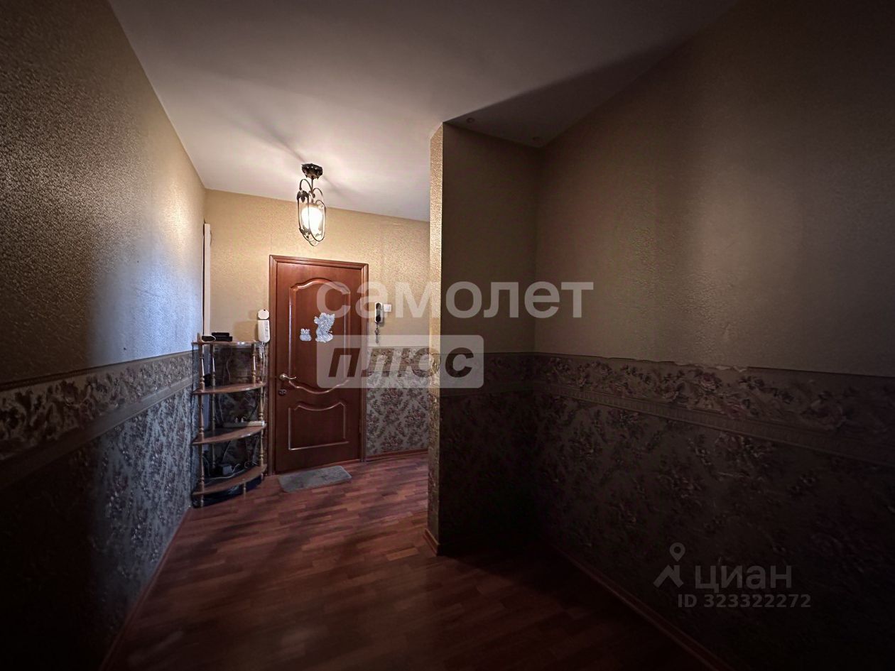 Продажа 3-комн квартиры на вторичном рынке Батайский проезд, 5