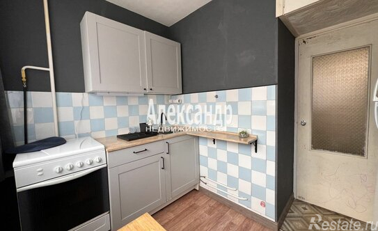 Продажа 2-комн квартиры на вторичном рынке ул Черкасова,  д. 12,  к. 2