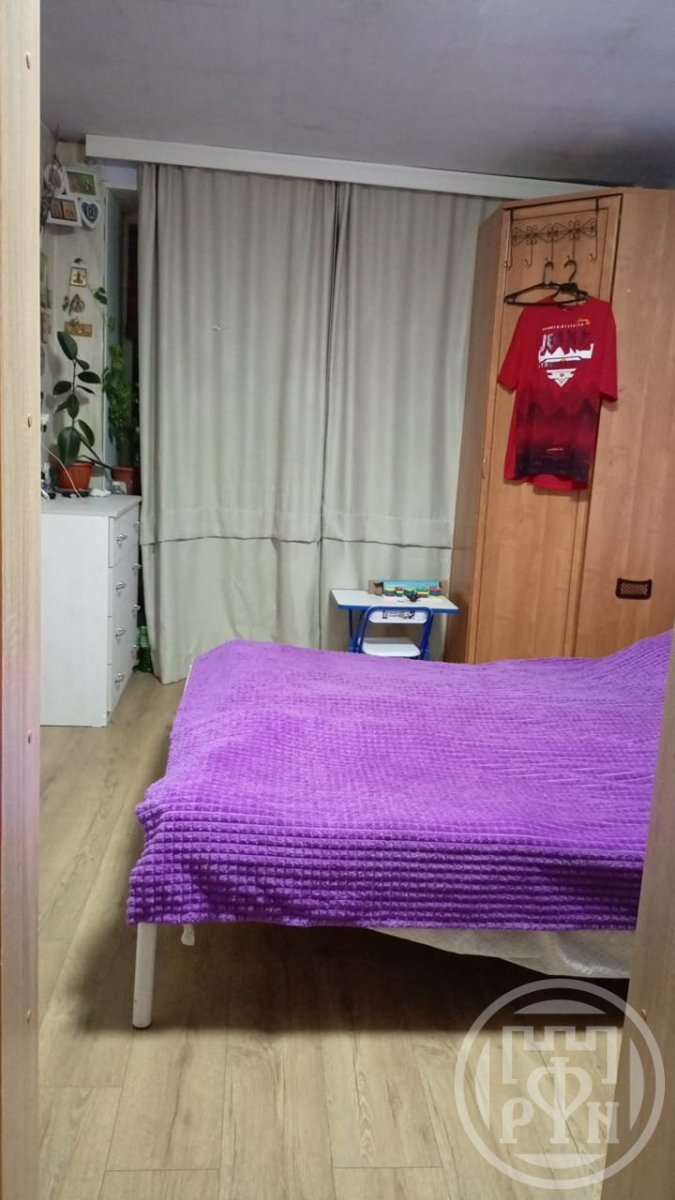 Продажа 3-комн квартиры на вторичном рынке Колпино г., Коммуны пл.,  д. 5