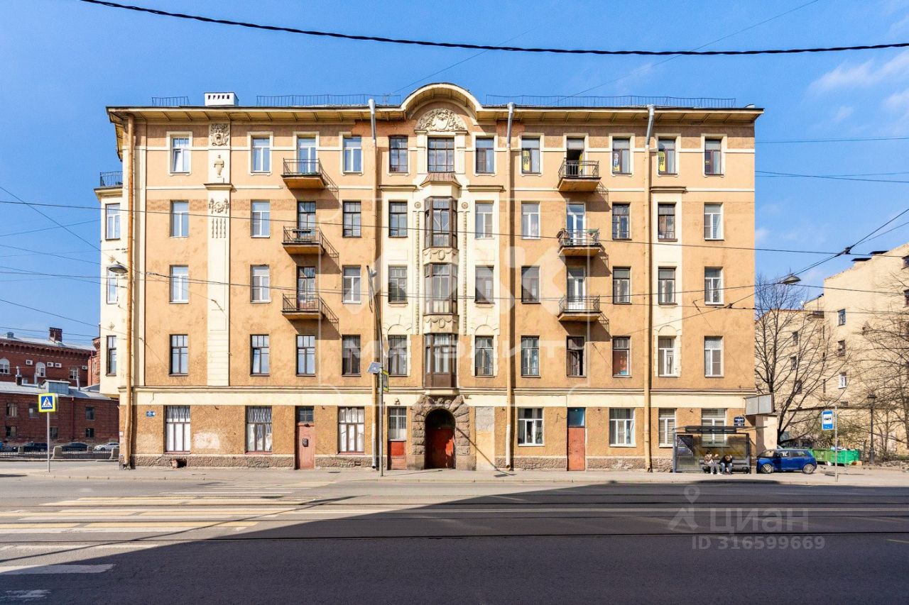 Продажа 6-комн квартиры на вторичном рынке Садовая улица, 129