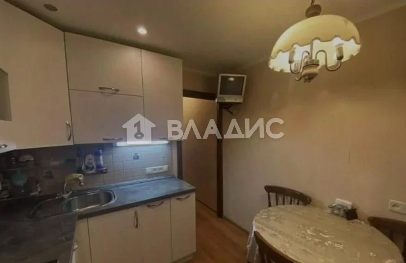 Продажа 3-комн квартиры на вторичном рынке Реутов, ул. Гагарина,  д. 7