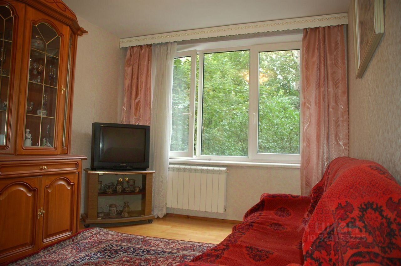 Продажа 4-комн квартиры на вторичном рынке улица Турку, 9К3