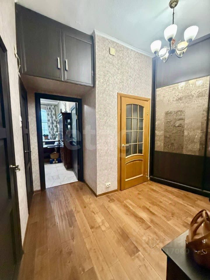 Продажа 2-комн квартиры на вторичном рынке набережная Обводного Канала, 141