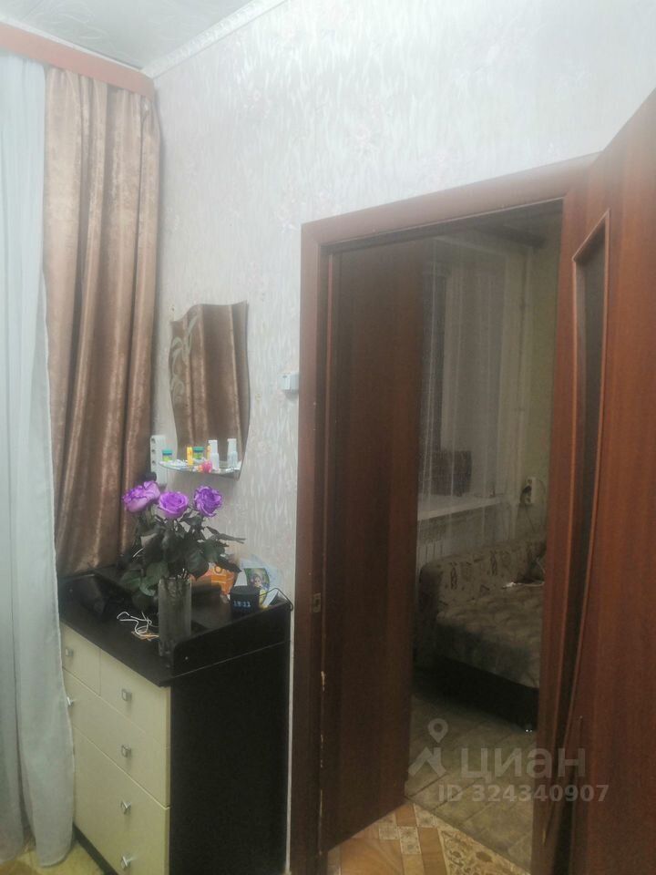 Продажа 2-комн квартиры на вторичном рынке Коммунар г., переулок Клубный, 8