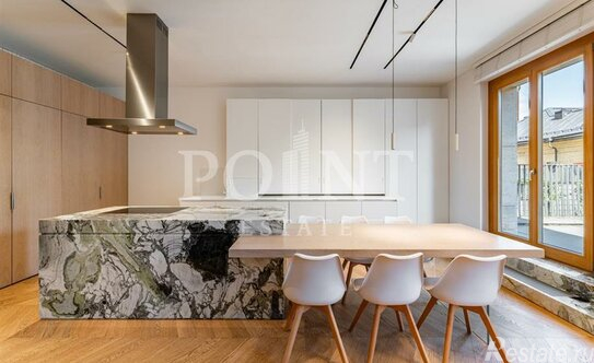 Продажа 4-комн квартиры на вторичном рынке ул Льва Толстого,  д. 23,  к. 7 стр 3