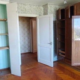 Продажа 2-комн квартиры на вторичном рынке Нарвская улица,  д. 4 к1