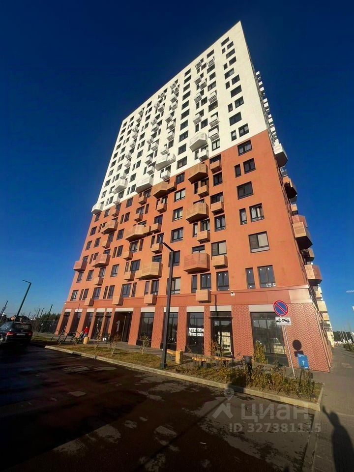 Аренда 3-комн квартиры на вторичном рынке д. Коробово, улица Авиаторов, 1