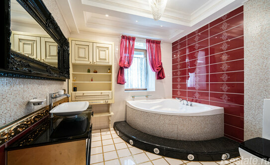 Продажа 5-комн квартиры на вторичном рынке Дибуновская ул,  д. 25,  к. А