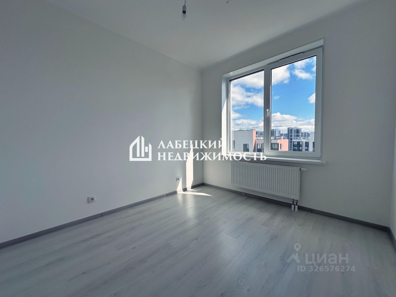 Продажа 1-комн квартиры на вторичном рынке аллея Арцеуловская, 15
