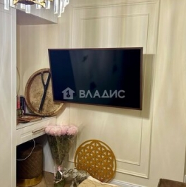 Продажа 2-комн квартиры на вторичном рынке улица Кубинка,  д. 18 к3