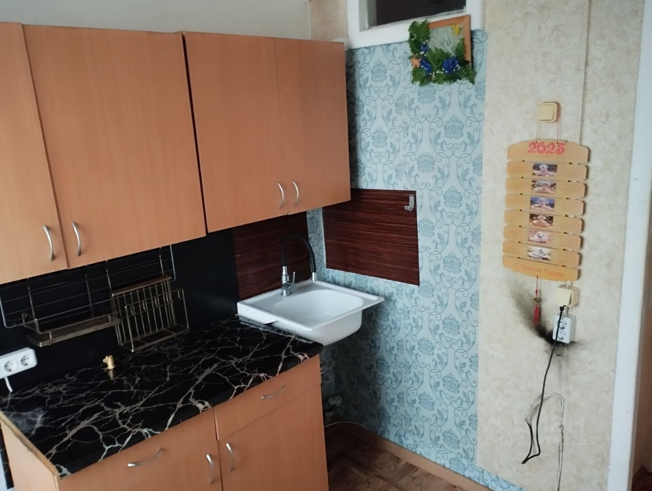 Продажа 1-комн квартиры на вторичном рынке пос. Оредеж, улица Энгельса, 15