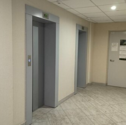 1-комн квартира ул Кустодиева,  д. 1