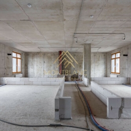 Продажа 3-комн квартиры на вторичном рынке Петровский пр-кт,  д. 11 к2