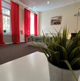 Продажа 3-комн квартиры на вторичном рынке ул Захарьевская,  д. 9