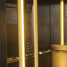 Продажа 4-комн квартиры на вторичном рынке Коробейников пер,  д. 18