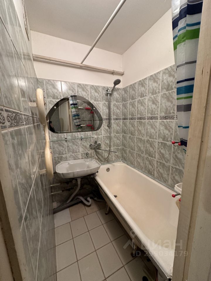 Продажа 3-комн квартиры на вторичном рынке Витебский проспект, 49к1