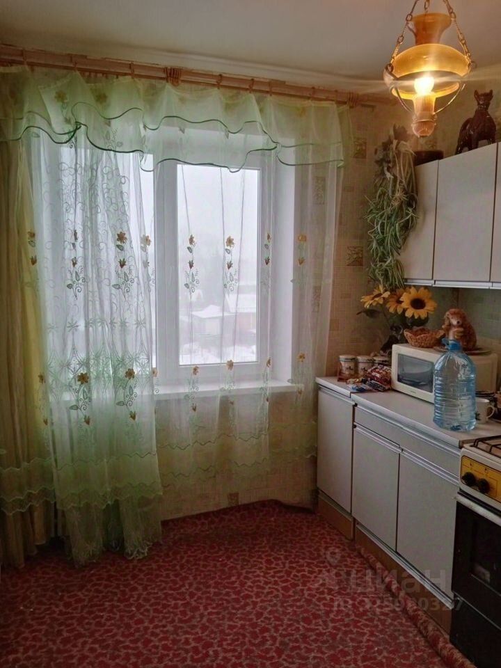 Продажа 2-комн квартиры на вторичном рынке Сланцы, улица Шахтерской Славы, 22