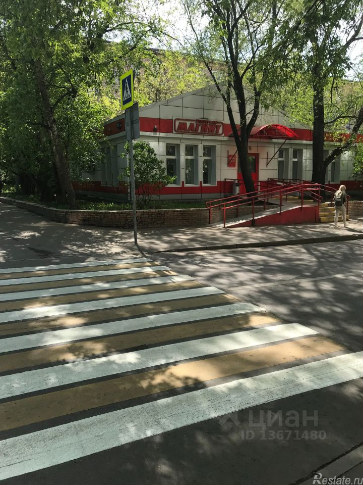 Продажа 3-комн квартиры на вторичном рынке улица Лобачика,  д. 23 к2