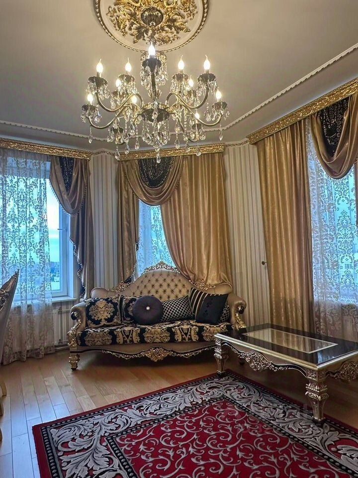 Продажа 3-комн квартиры на вторичном рынке улица Бадаева, 6к1