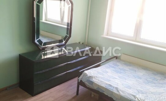 Продажа 2-комн квартиры на вторичном рынке Никулинская улица,  д. 11