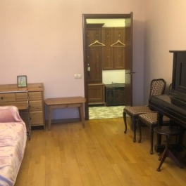 Аренда 2-комн квартиры на вторичном рынке Сеславинская улица,  д. 10